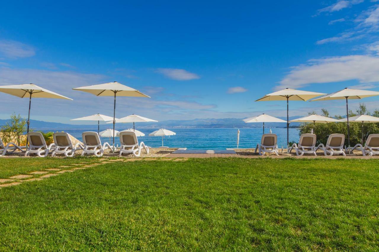 Luxury Apartments Villa Matea 2 Malinska Exterior photo